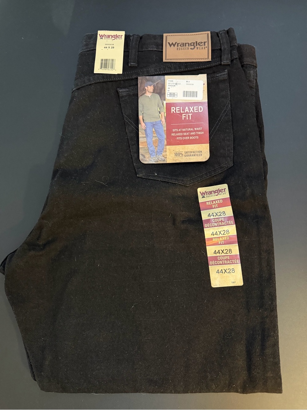 Wrangler Relaxed Fit Jeans in Black